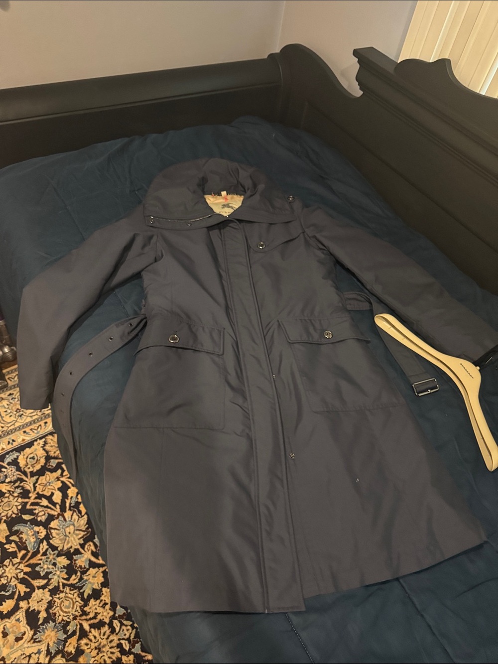 Burberry Navy Trench Coat with Classic Check Lining - Picture 5 of 6